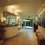 酒店 阿普罗多酒店 3*