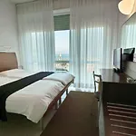 阿普罗多酒店