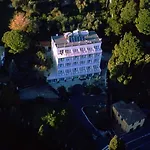 Ξενοδοχείο L'approdo 3*