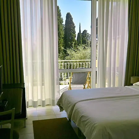 Hotell L'approdo 3*