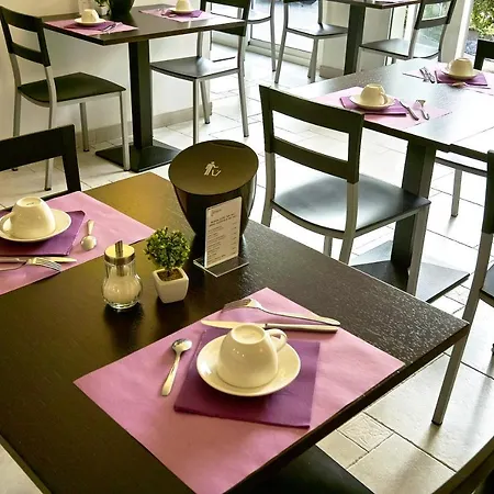 Hotell L'approdo 3*