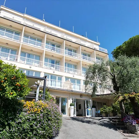 L'approdo 3*
