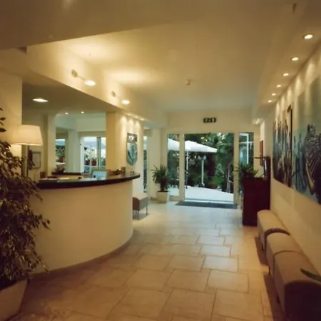 Hotell L'approdo 3*